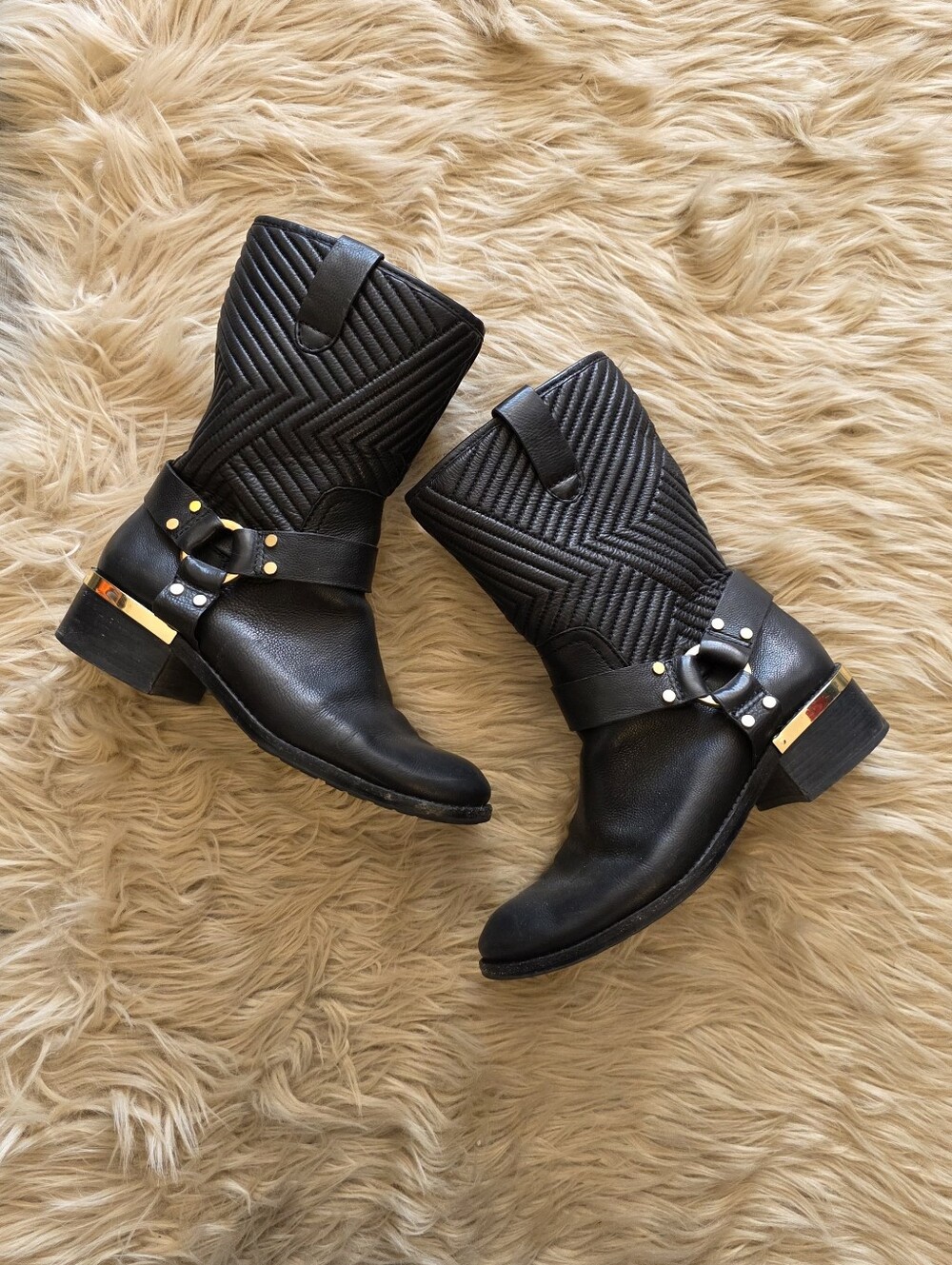 Vince Camuto Waldan Black Quilted Leather Harness Boots Women's Size 8.5